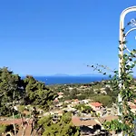 מלון Golfo Azzurro 3*