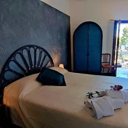 Boutique Golfo Azzurro فندق كابوليفيري