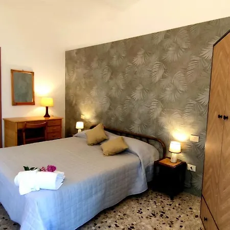 Hotel Golfo Azzurro 3*